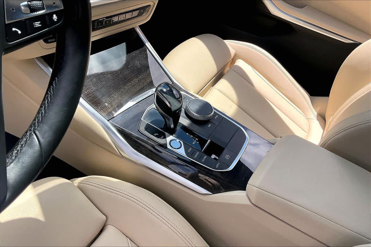 Used 2019 BMW 330i Sedan RWD image 16