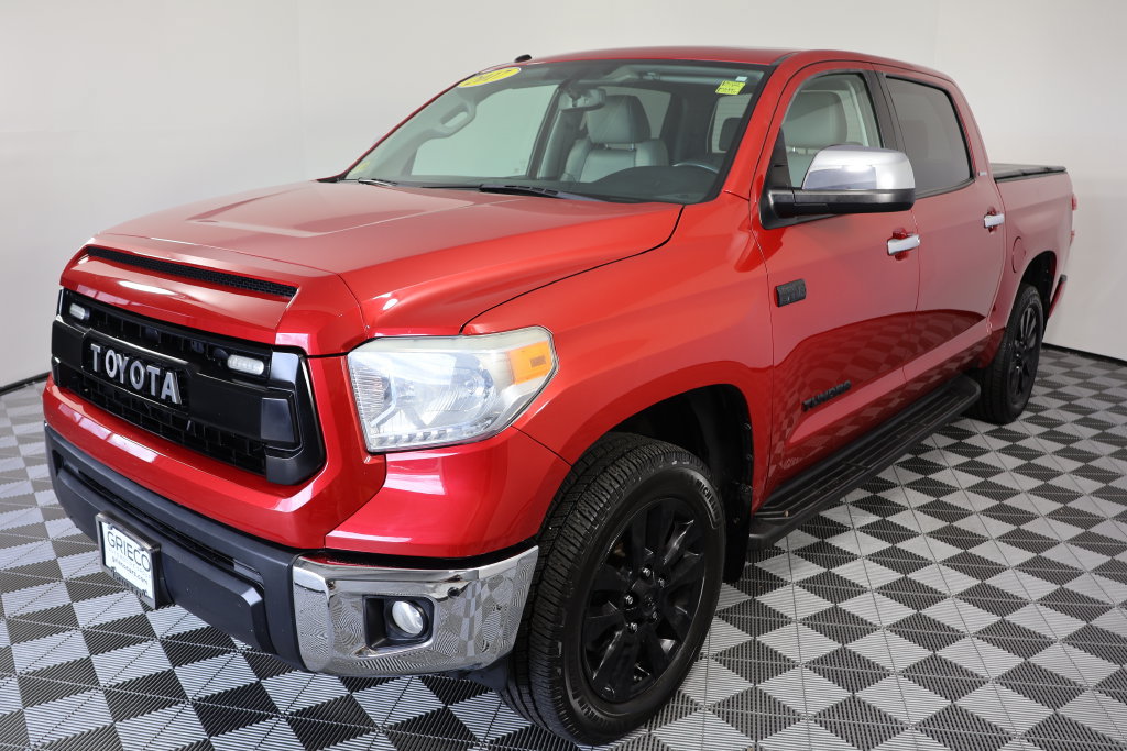 Used 2017 Toyota Tundra Limited w/ Limited Premium Package AWD/4WD image 4
