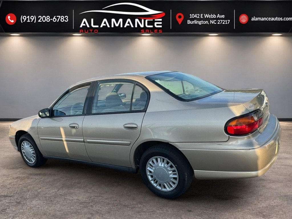 Used 2002 Chevrolet Malibu V6 w/ Preferred Equipment Group 1 FWD image 5