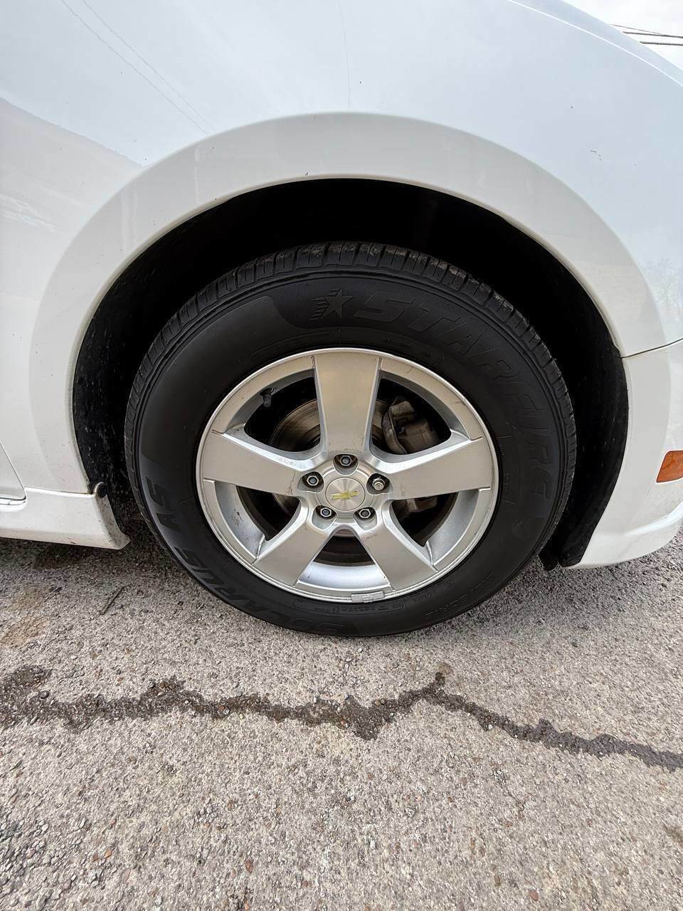 Used 2014 Chevrolet Cruze LT w/ All-Star Edition image 27