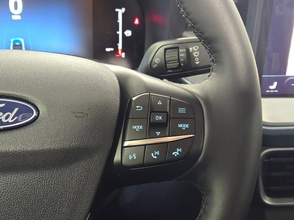 New 2025 Ford Maverick XLT w/ XLT Luxury Package image 31