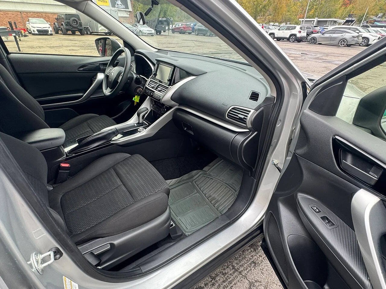 Used 2018 Mitsubishi Eclipse Cross ES AWD/4WD image 15