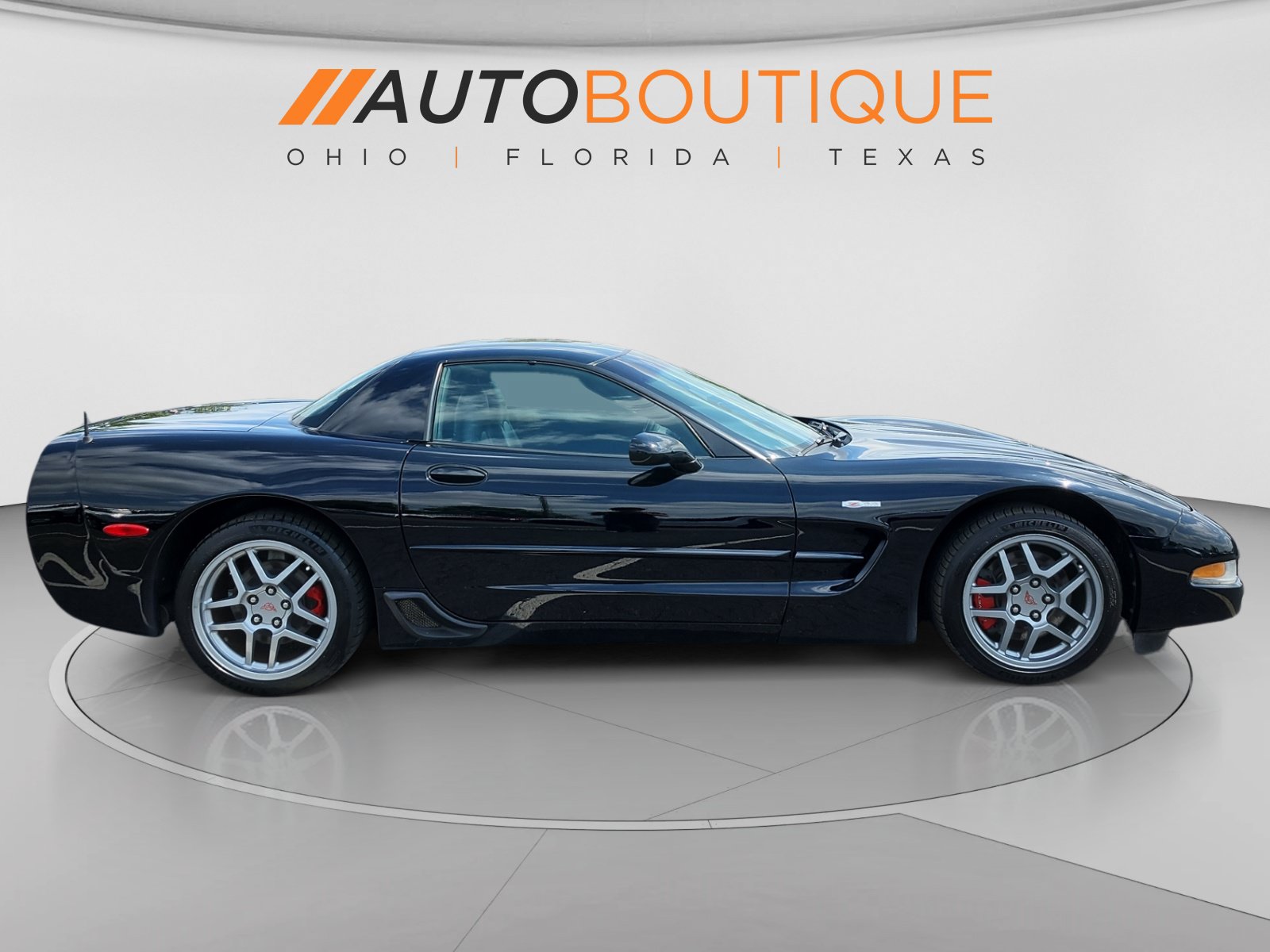 Used 2004 Chevrolet Corvette Z06 w/ Memory Package RWD image 6