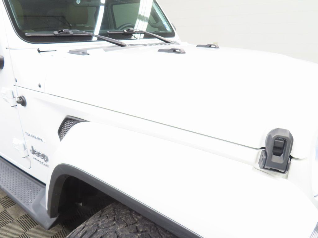 Used 2018 Jeep Wrangler Unlimited Sahara w/ Cold Weather Group image 24