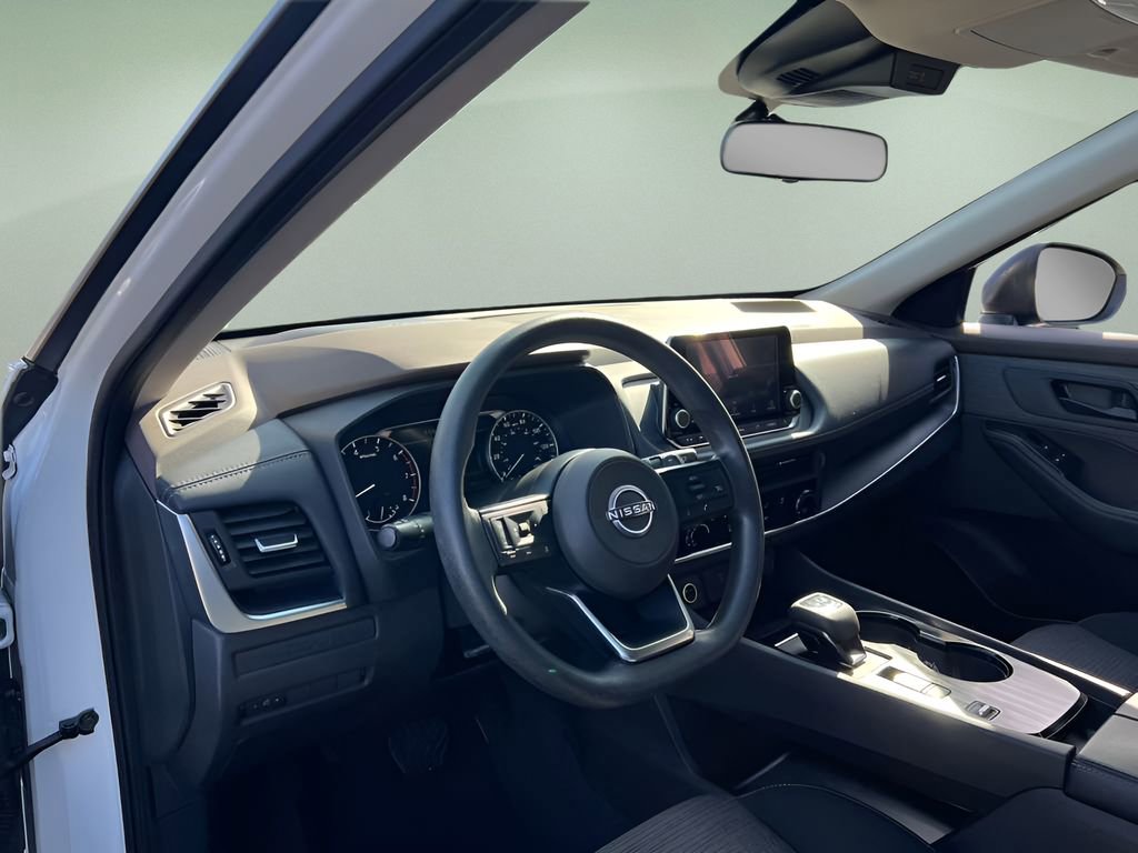 Used 2022 Nissan Rogue S FWD image 23