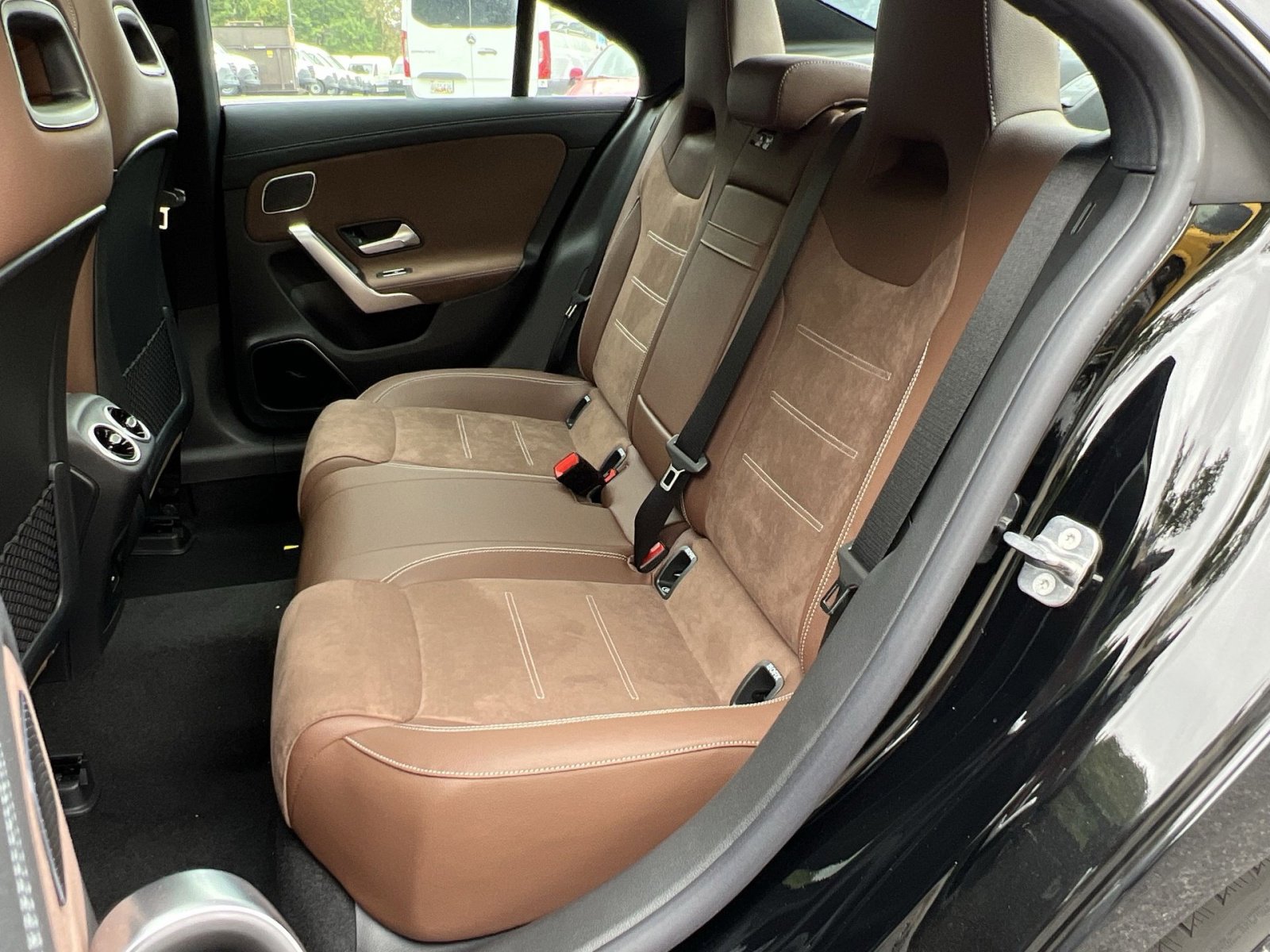 Certified 2025 Mercedes-Benz CLA 250 4MATIC image 23