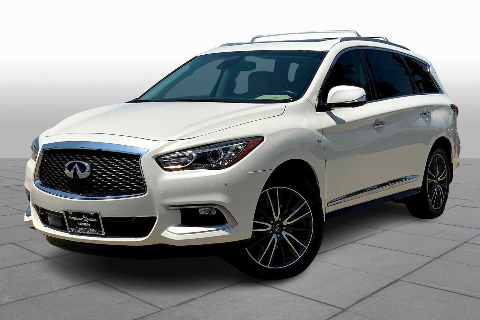 Used 2016 INFINITI QX60 Luxe w/ Deluxe Technology Package AWD/4WD image 1