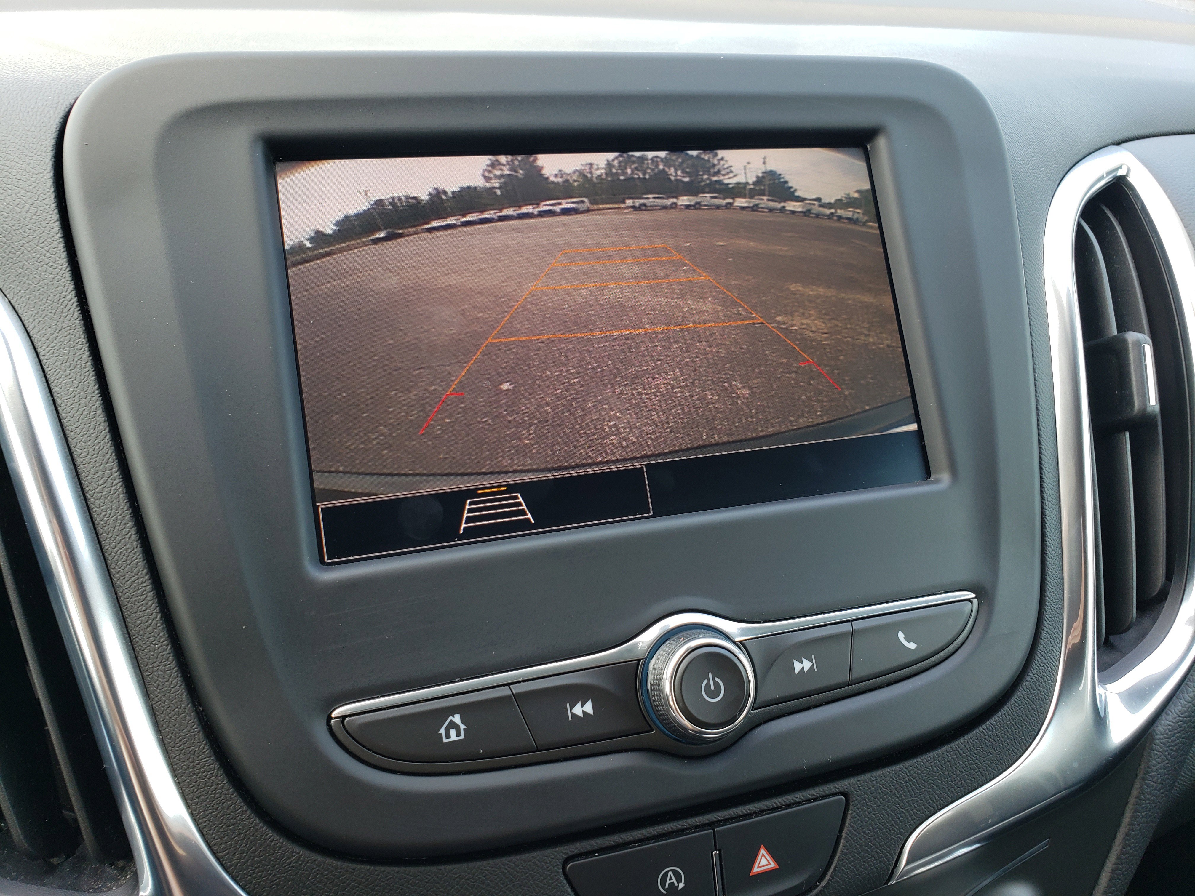 Used 2022 Chevrolet Equinox LT w/ Driver Convenience Package FWD image 36