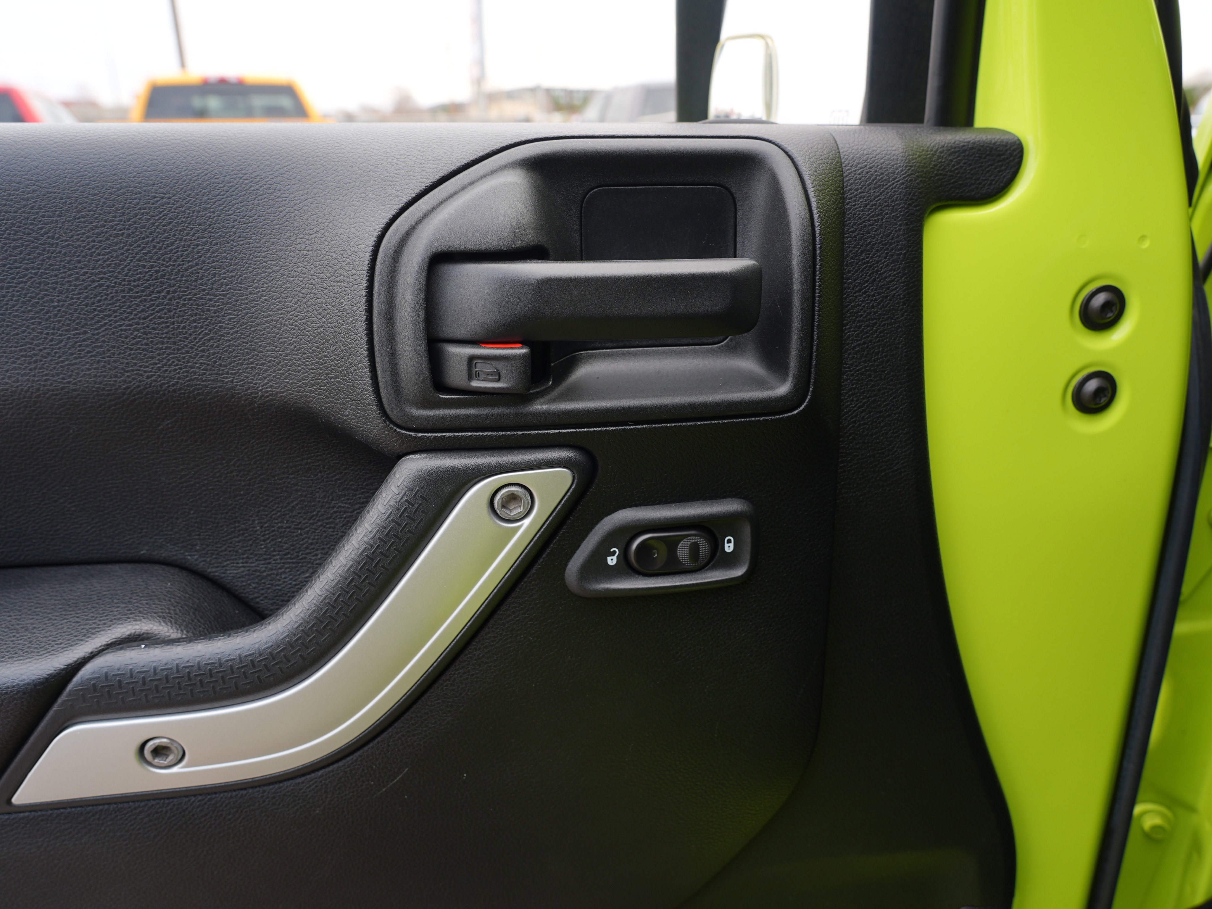 Used 2016 Jeep Wrangler Unlimited Sahara w/ Dual Top Group image 16