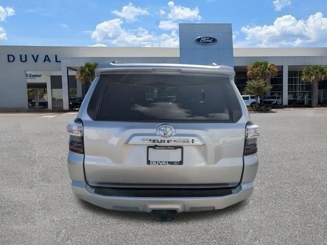 Used 2024 Toyota 4Runner SR5 image 5