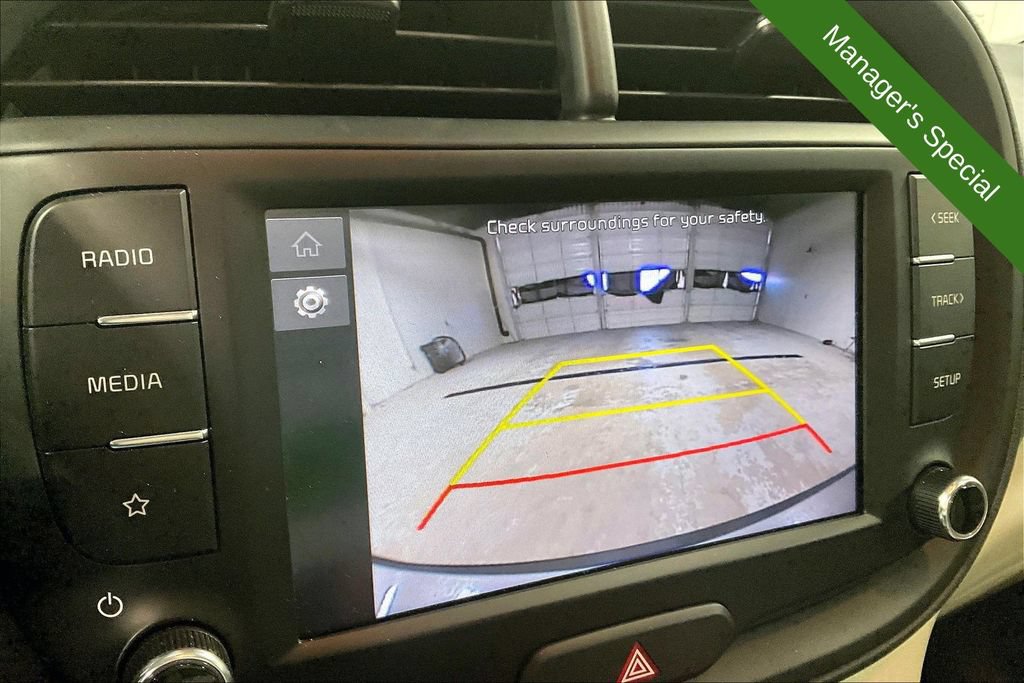 Used 2025 Kia Soul LX w/ LX Technology Package FWD image 27