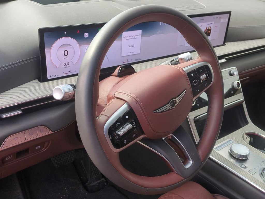 Used 2025 Genesis GV80 3.5T Prestige image 13