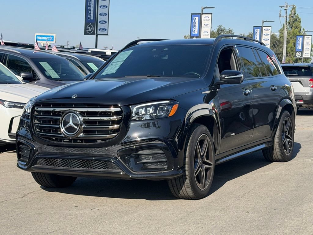 Used 2025 Mercedes-Benz GLS 450 4MATIC image 5