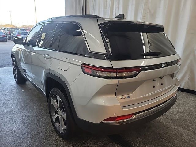 Used 2022 Jeep Grand Cherokee Limited 4xe w/ Luxury Tech Group II image 7