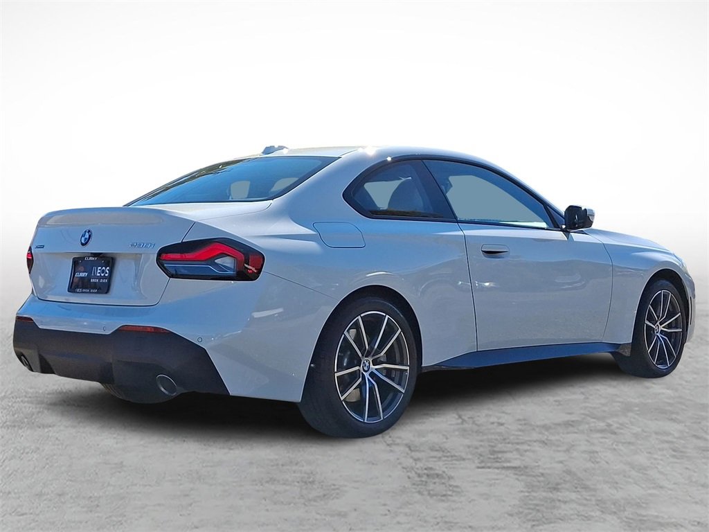 Used 2023 BMW 230i xDrive Coupe w/ Premium Package image 4
