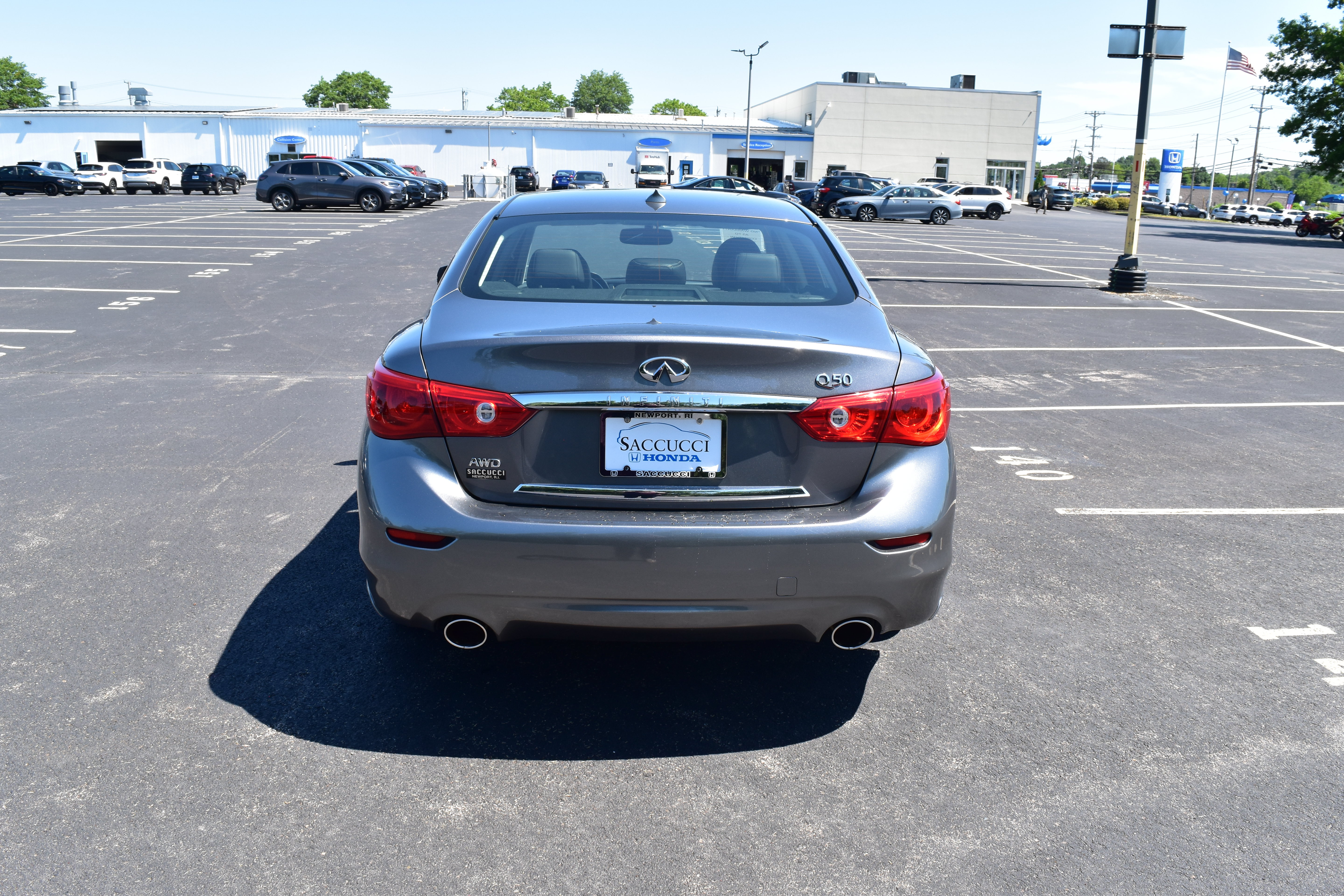 Used 2015 INFINITI Q50 Premium w/ Navigation Package AWD/4WD image 7