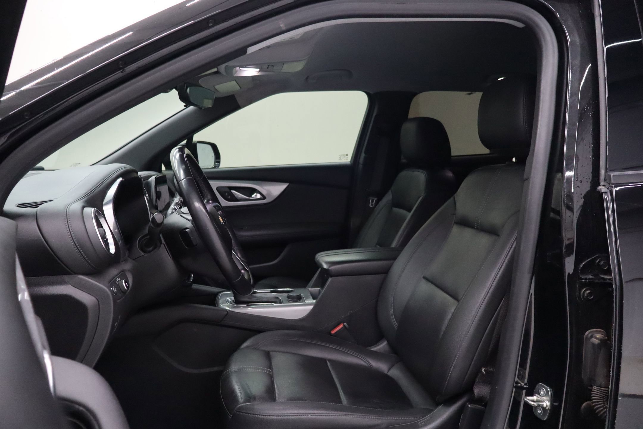 Used 2021 Chevrolet Blazer LT w/ Sound & Technology Package image 13