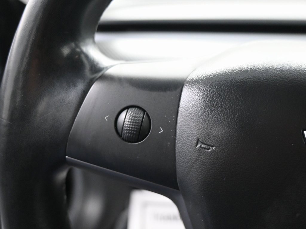 Used 2018 Tesla Model 3 Long Range image 22