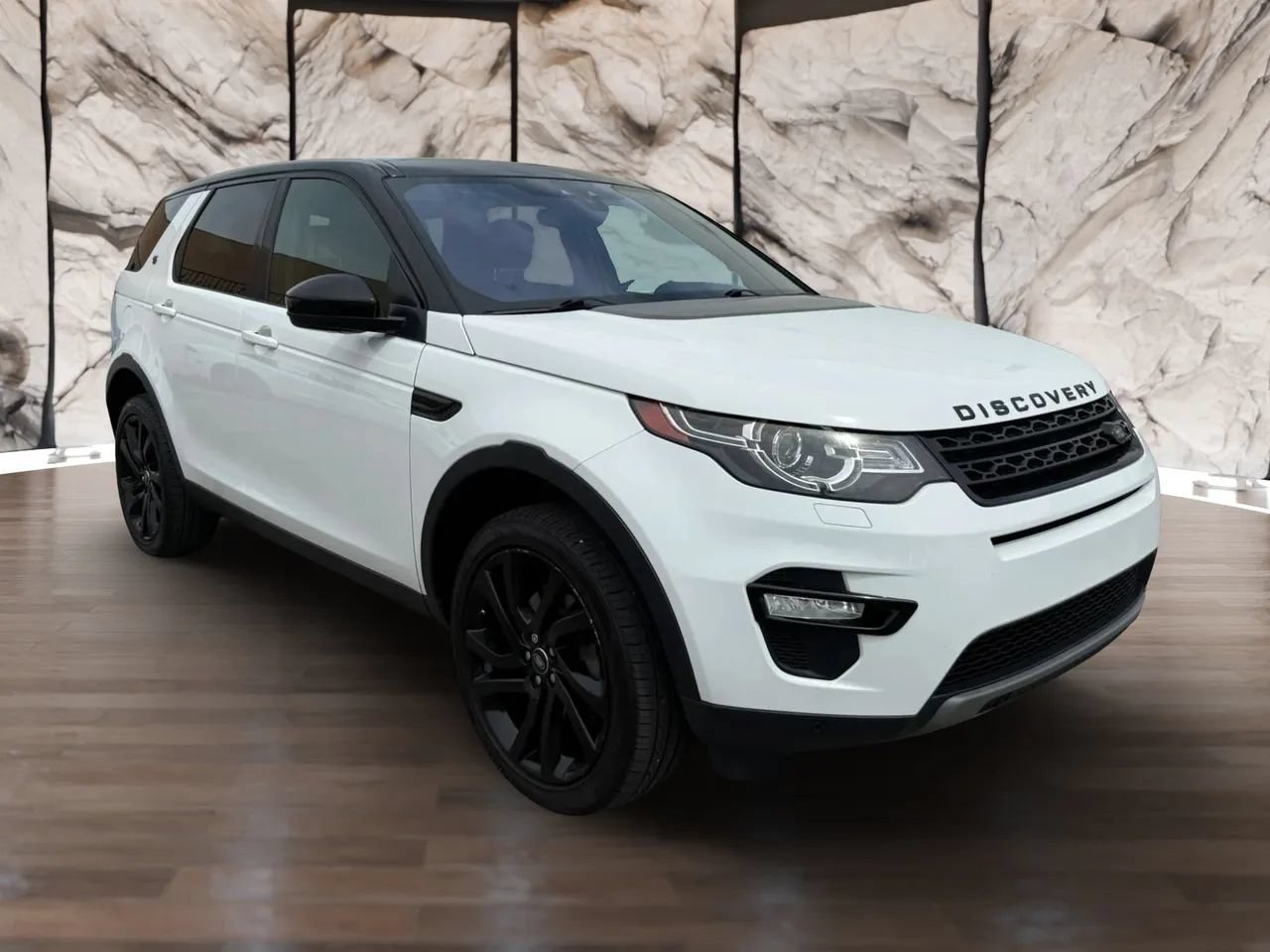 Used 2018 Land Rover Discovery Sport HSE Luxury AWD/4WD image 4