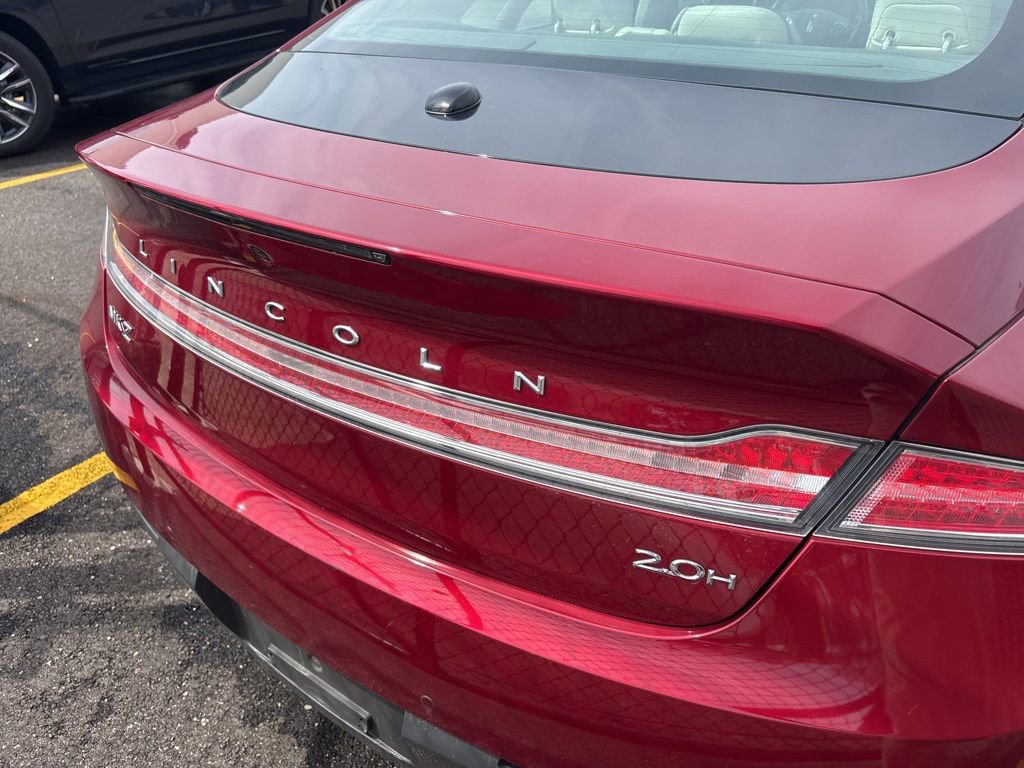 Used 2016 Lincoln MKZ Hybrid image 5