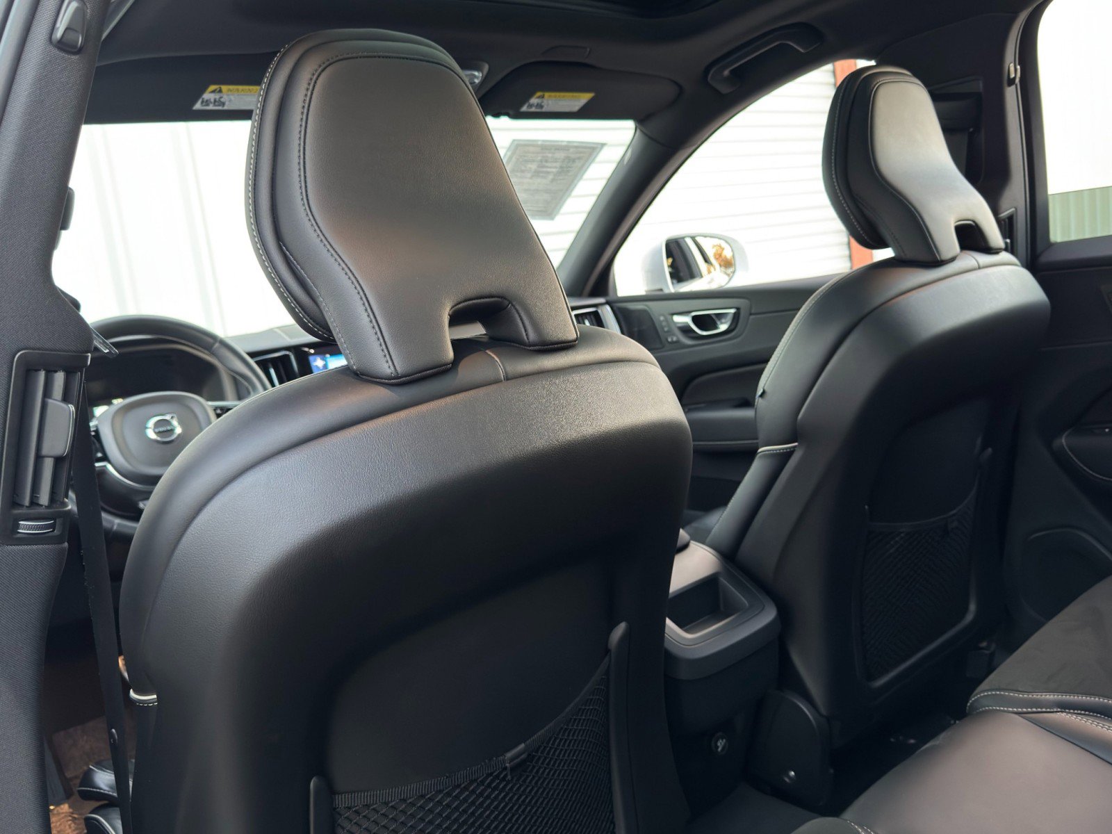 Used 2019 Volvo XC60 T5 R-Design w/ Protection Package image 34