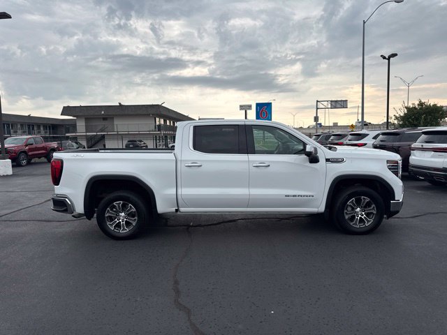 Used 2026 GMC Sierra 1500 SLT AWD/4WD image 2
