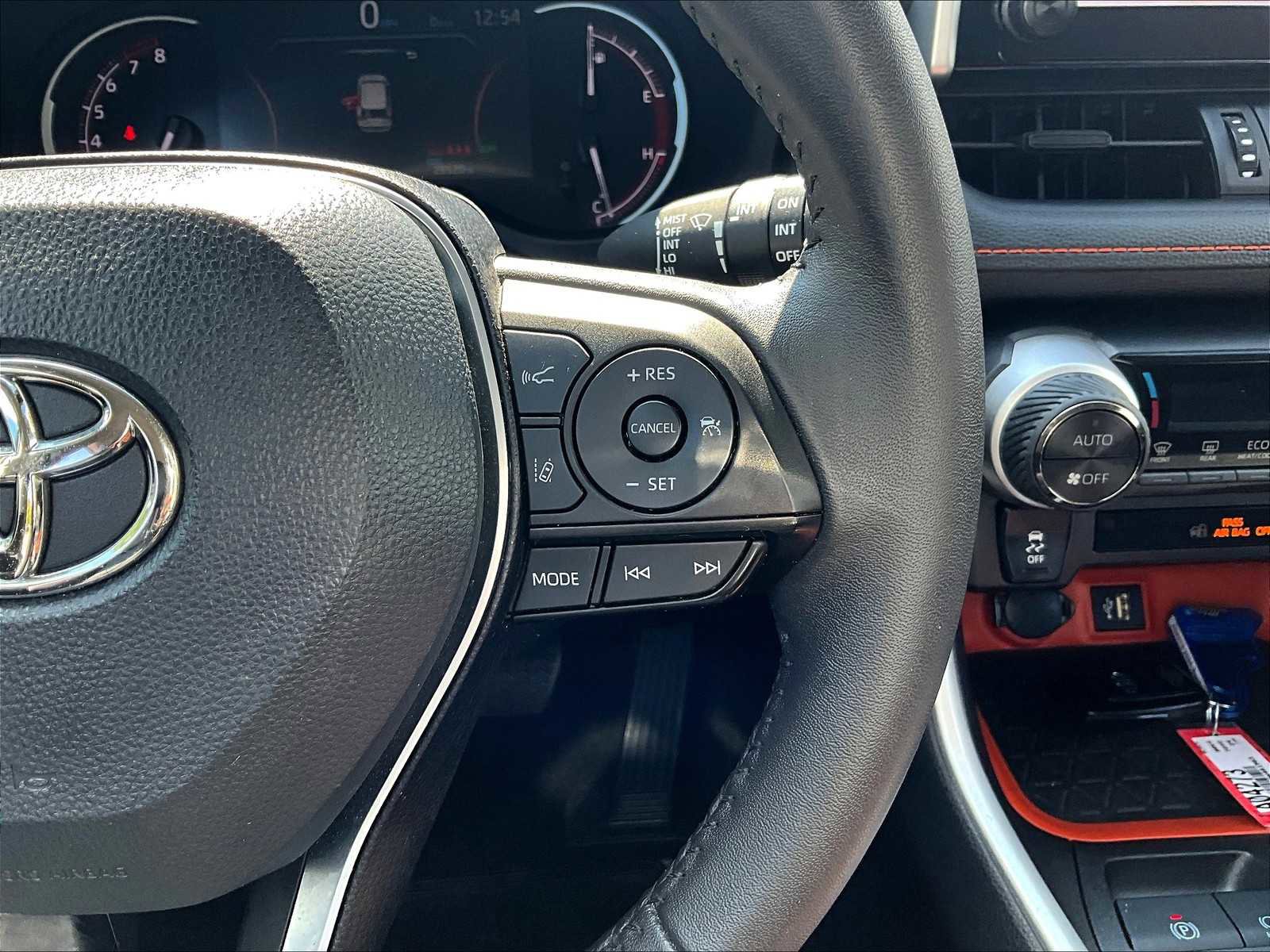 Used 2024 Toyota RAV4 Adventure image 24