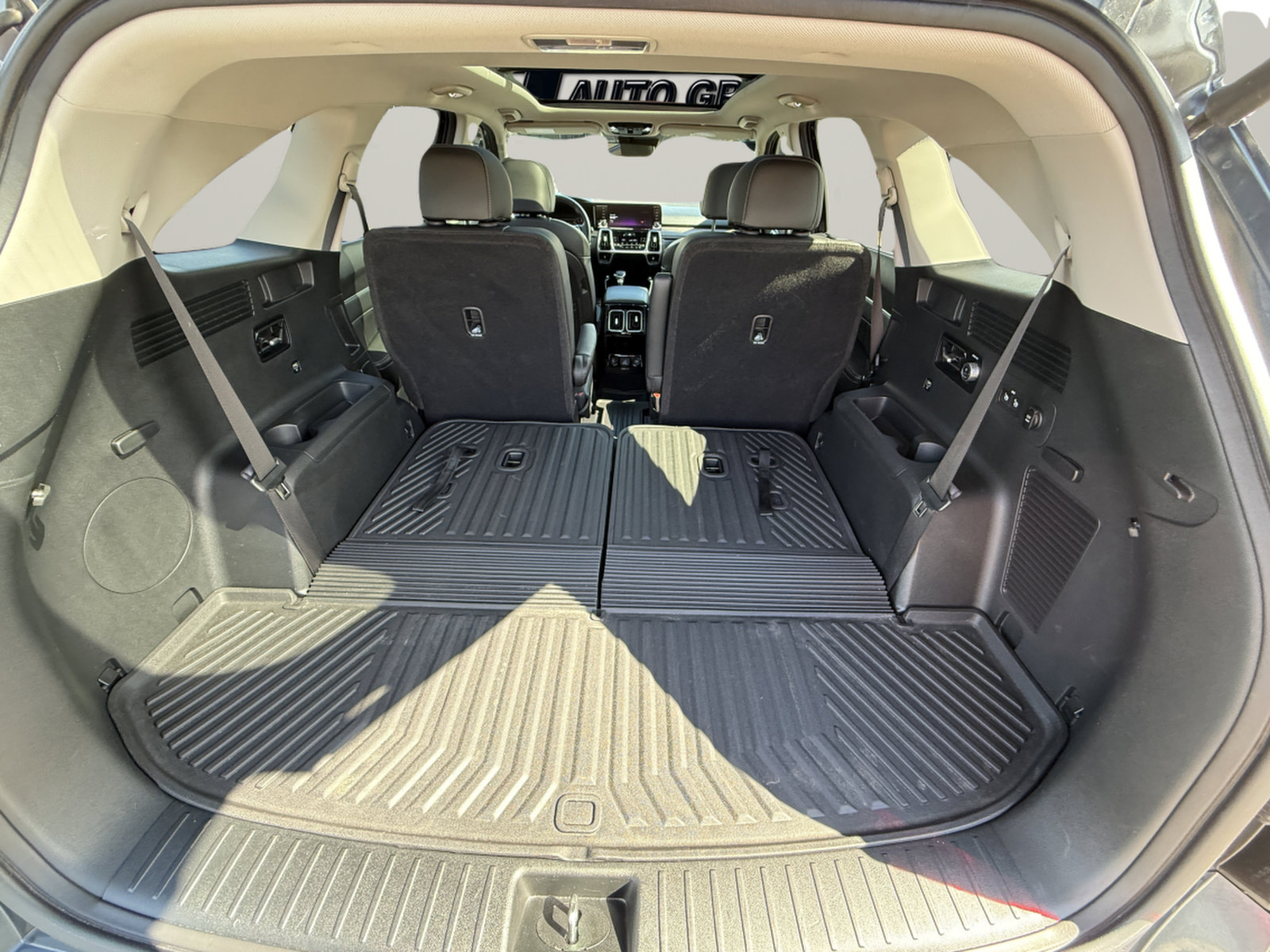 Used 2022 Kia Sorento EX AWD/4WD image 14