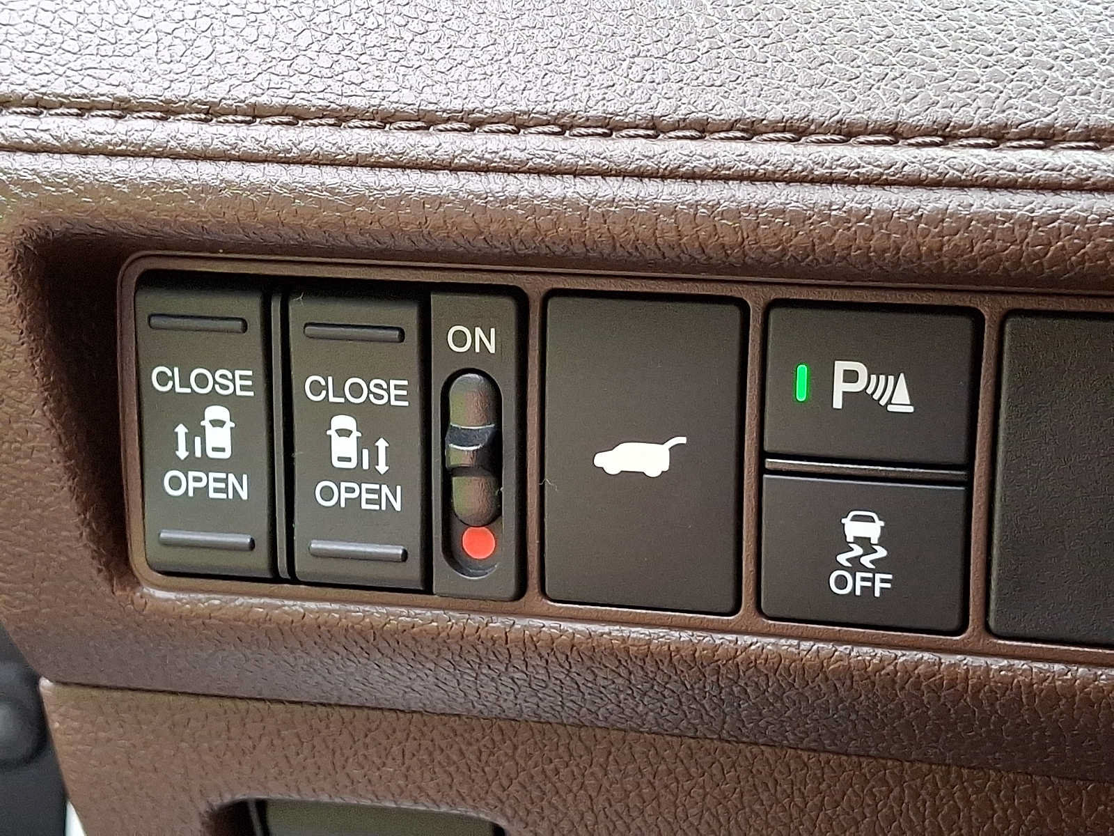 Used 2025 Honda Odyssey Elite image 27