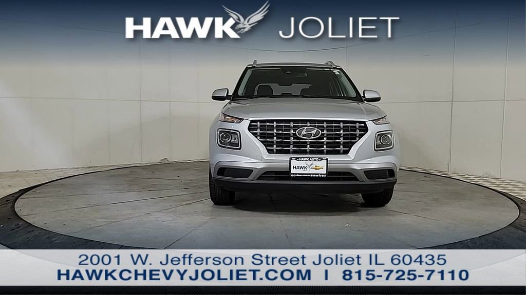 Used 2022 Hyundai Venue SEL w/ Cargo Package image 3