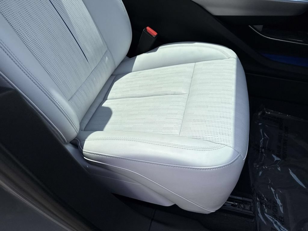 Certified 2024 Cadillac Lyriq Luxury w/ LPO, Floor Liner Package AWD/4WD image 28