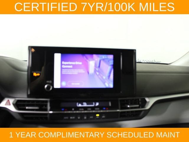 Used 2025 Toyota Sienna LE FWD image 29