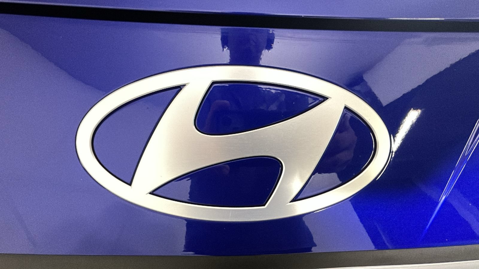 Certified 2025 Hyundai Elantra SEL FWD image 8