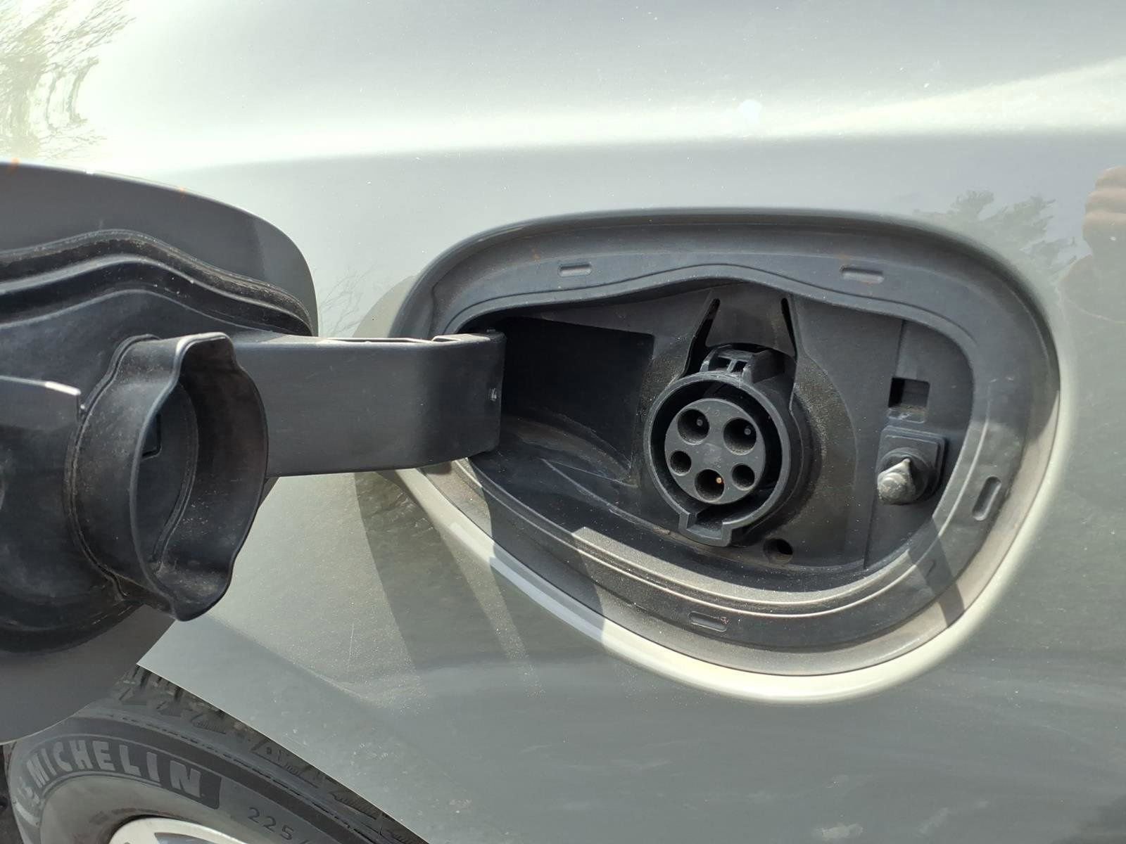 Used 2023 Chrysler Pacifica Touring-L image 21