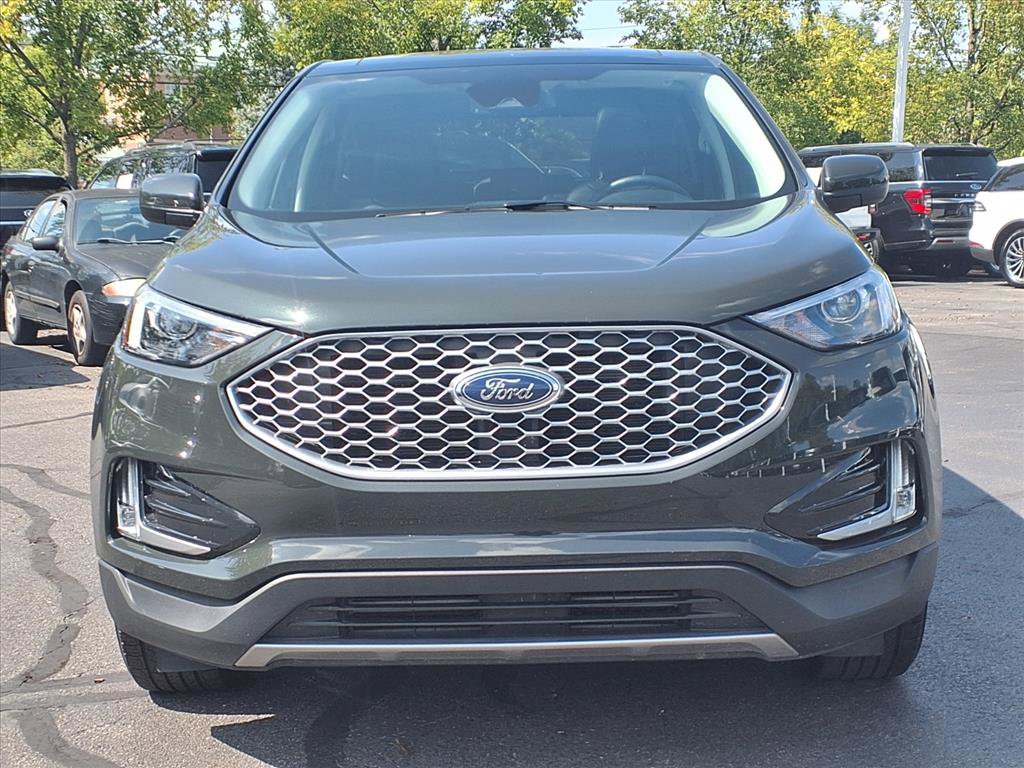 Used 2023 Ford Edge SEL w/ Convenience Package image 6