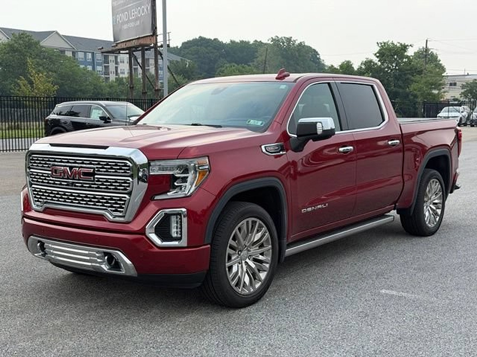 Used 2019 GMC Sierra 1500 Denali w/ Denali Ultimate Package AWD/4WD image 3