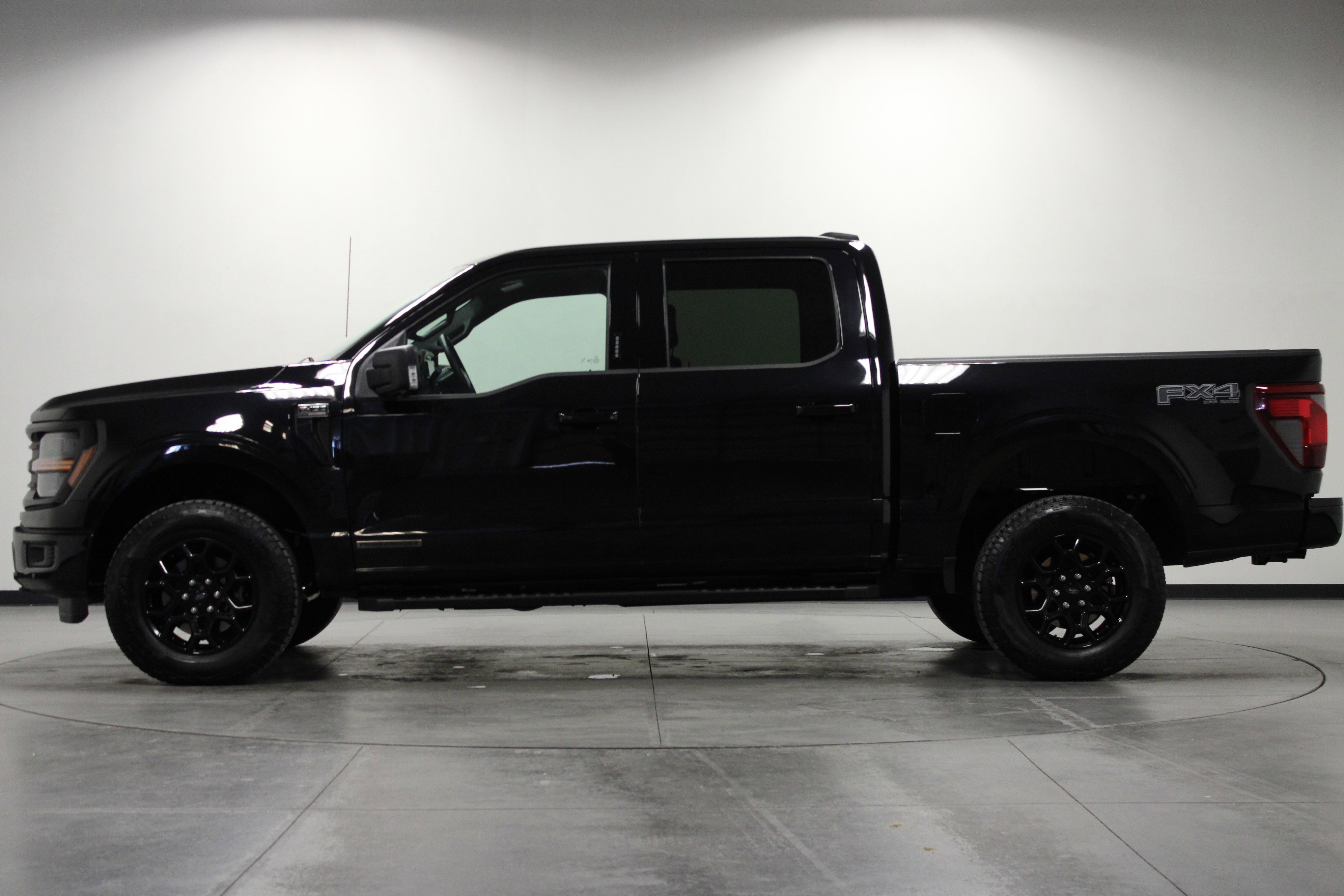 Used 2024 Ford F150 XLT w/ Equipment Group 302A MID image 7