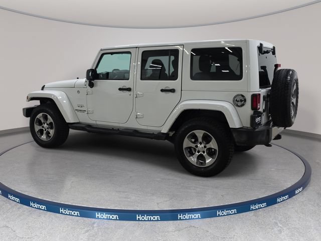 Used 2017 Jeep Wrangler Unlimited Sahara w/ Connectivity Group AWD/4WD image 7