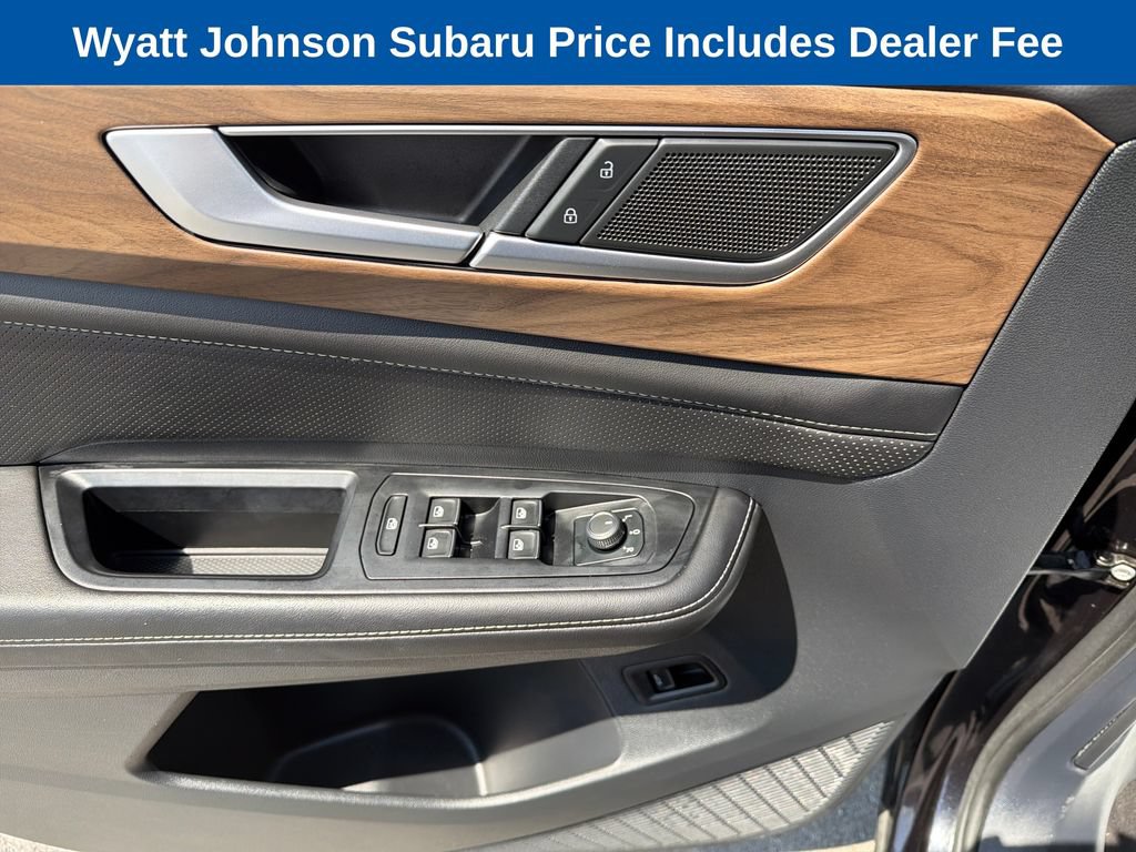 Used 2025 Volkswagen Atlas SE AWD/4WD image 17