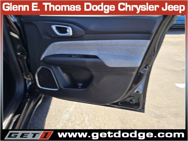 Certified 2022 Jeep Compass Latitude AWD/4WD image 32
