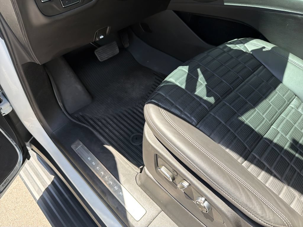 Used 2024 Cadillac Escalade V w/ LPO, Floor Liner Package AWD/4WD image 21