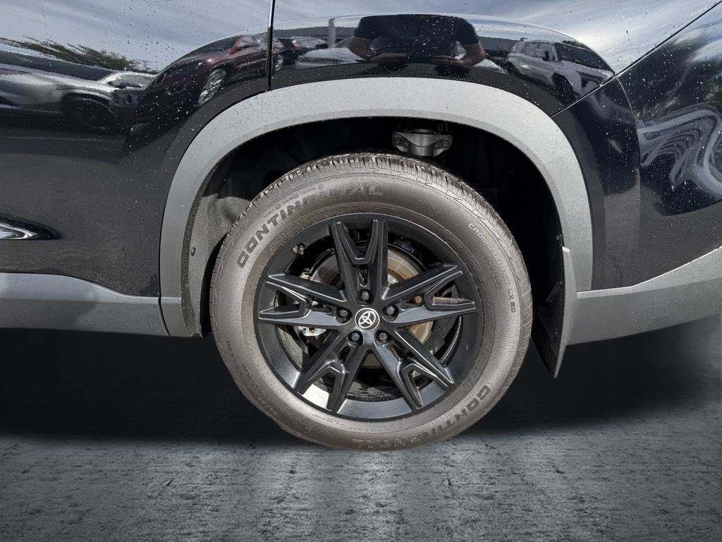 Used 2026 Toyota Grand Highlander AWD image 27