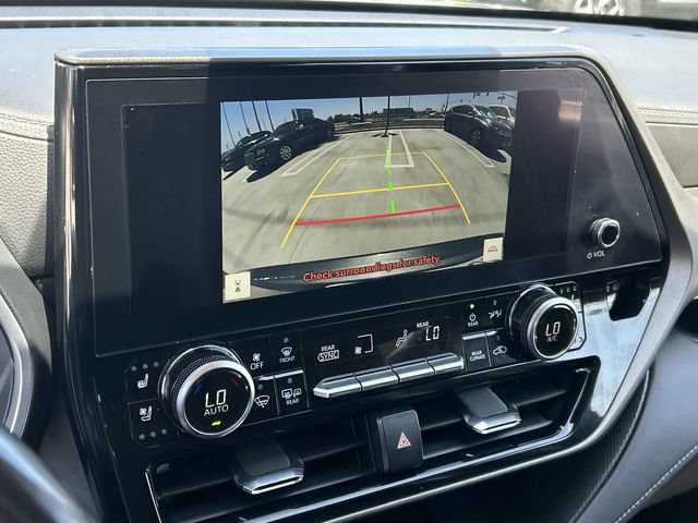 Used 2023 Toyota Highlander Limited AWD/4WD image 27