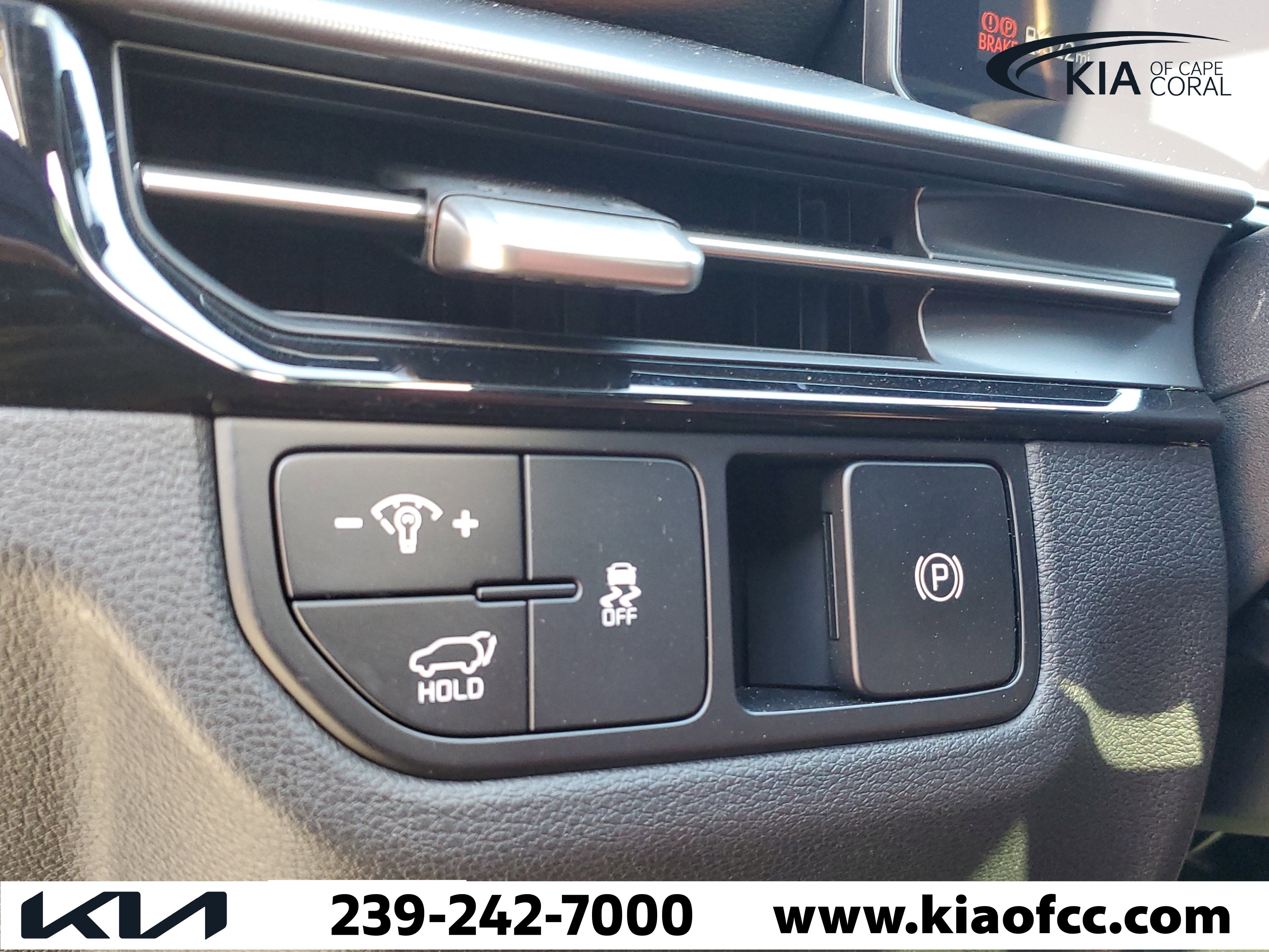 Certified 2026 Kia Sportage SX FWD image 22