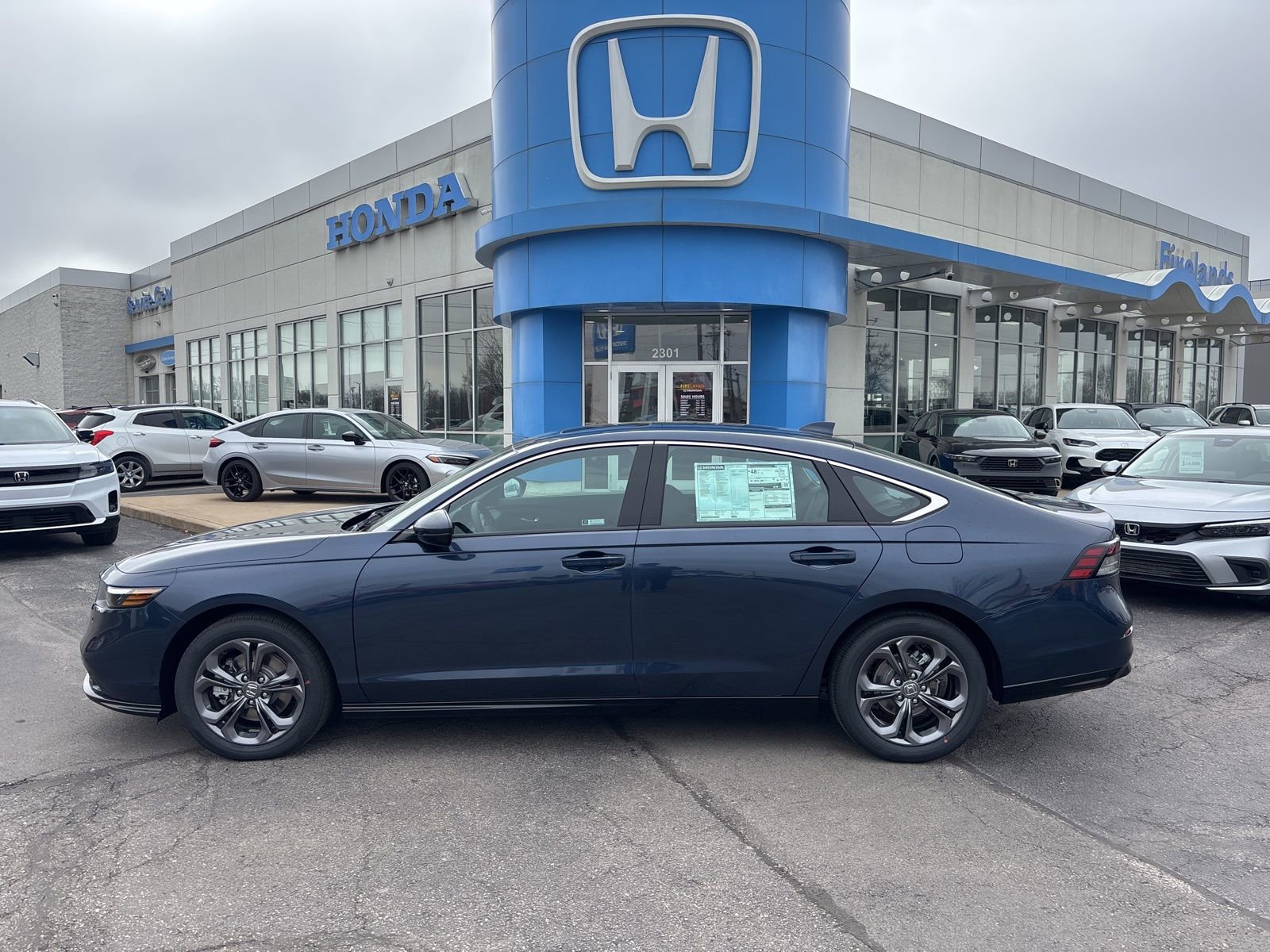 New 2026 Honda Accord EX-L image 8