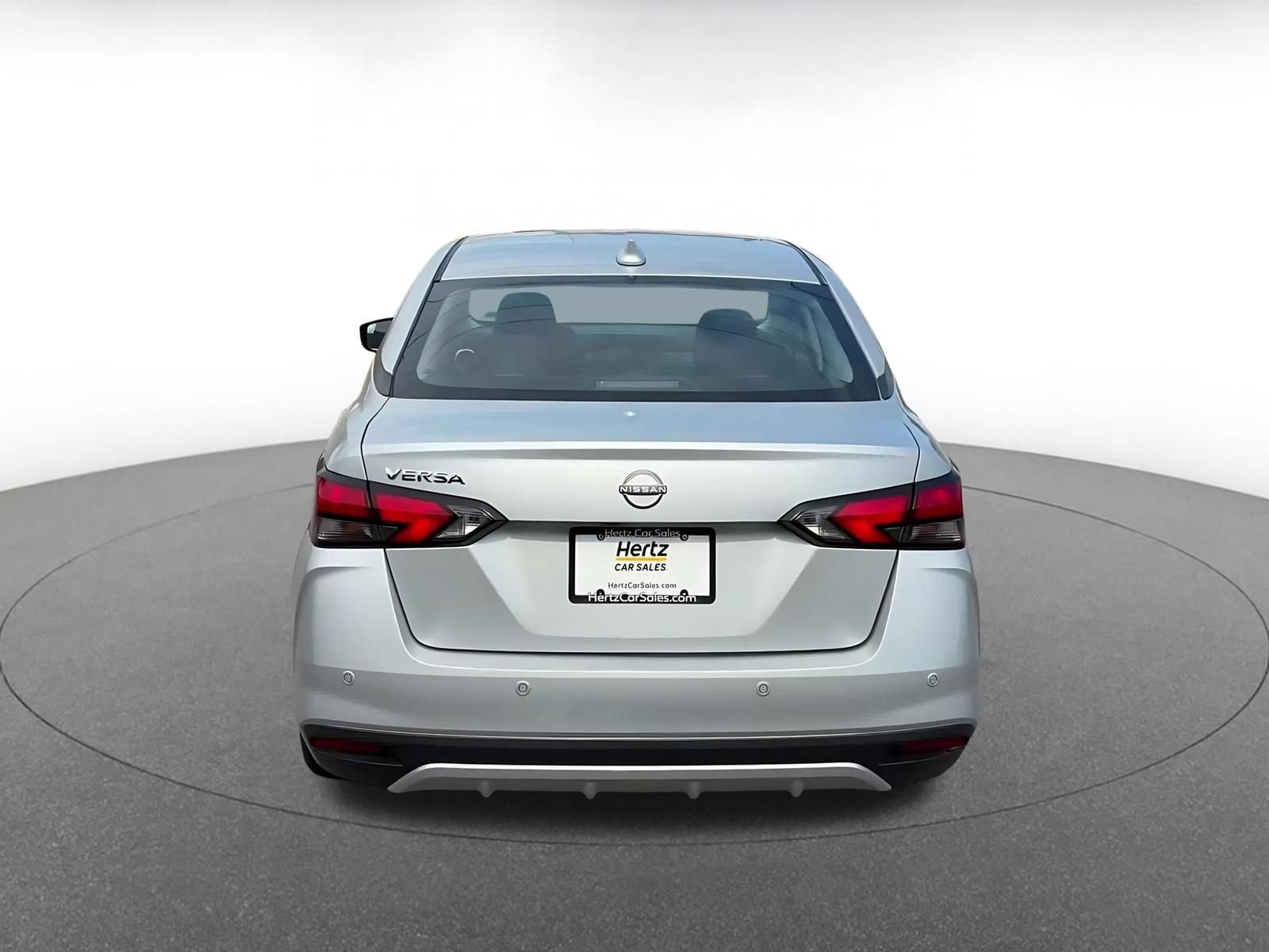 Used 2025 Nissan Versa SV FWD image 12