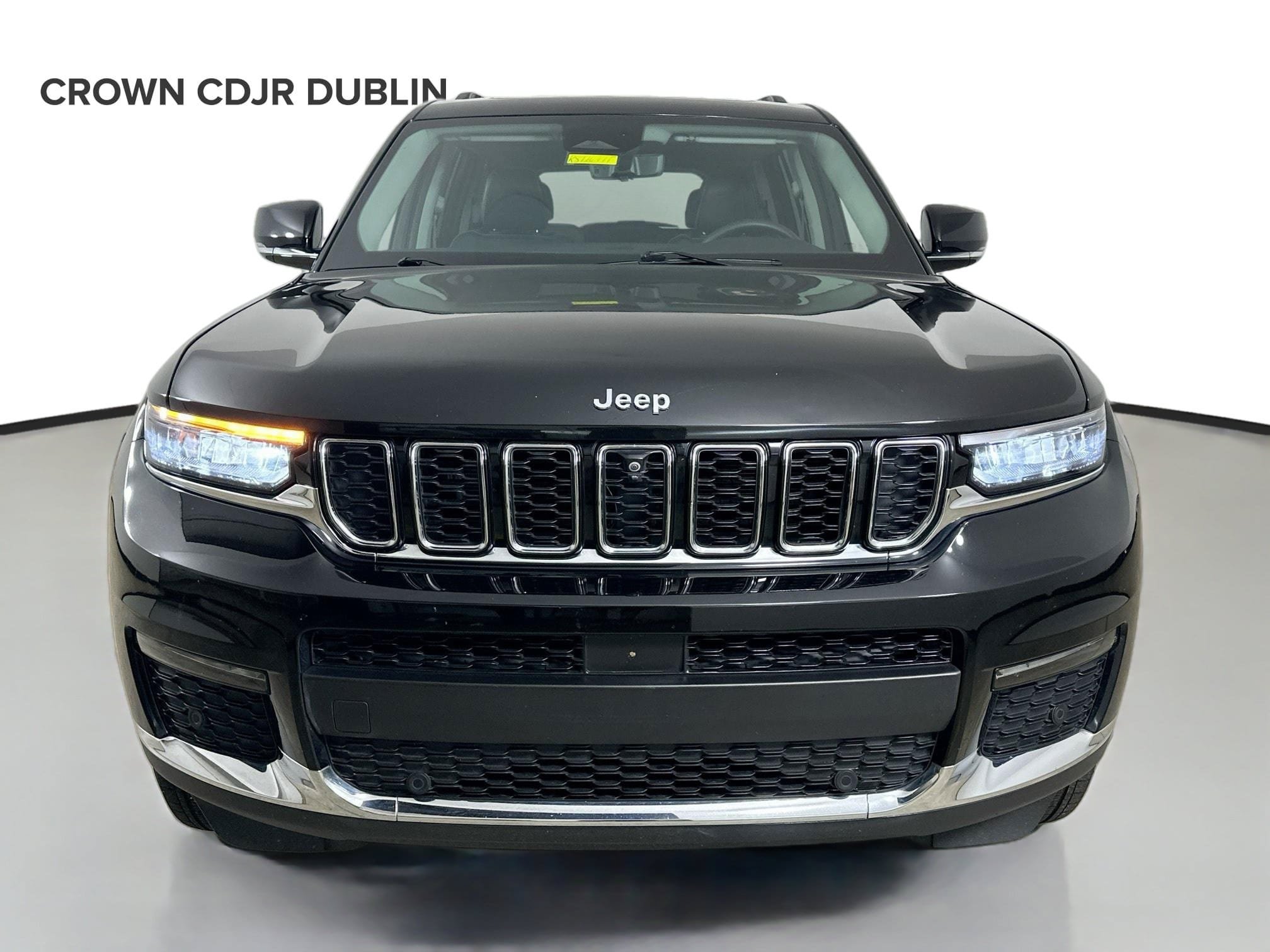 Used 2024 Jeep Grand Cherokee L Limited w/ Luxury Tech Group II AWD/4WD image 2