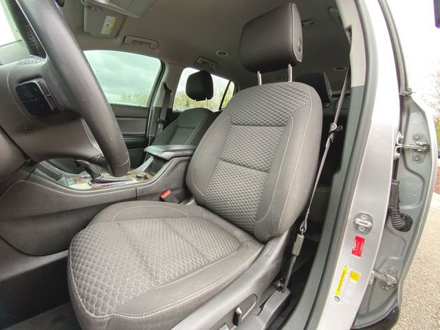 Used 2019 GMC Acadia SLE FWD image 18