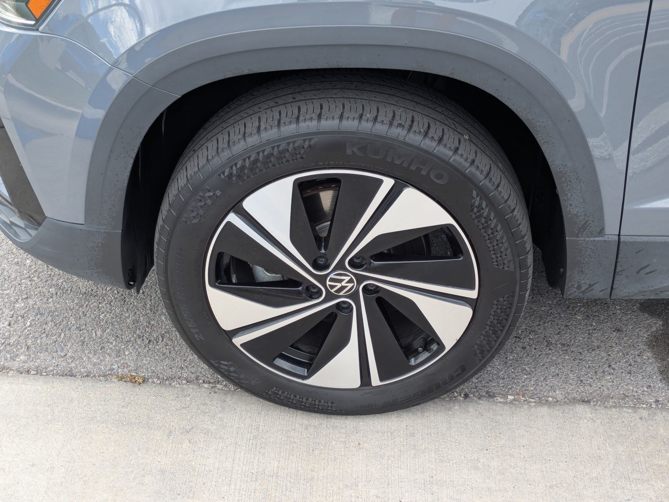 Certified 2024 Volkswagen Taos SE AWD/4WD image 14