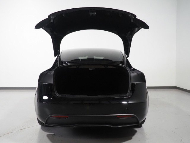 Used 2025 Tesla Model 3 AWD/4WD image 40